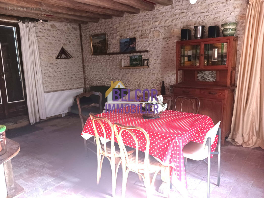 Maison à AUXY