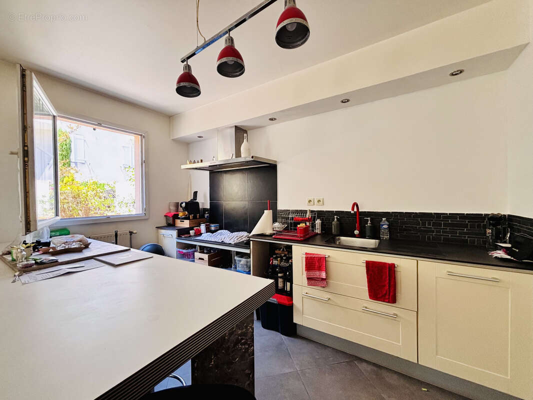Aubagne (13) : appartement 2 pièces 53m2+ 34m2 Terrasse - photo 8