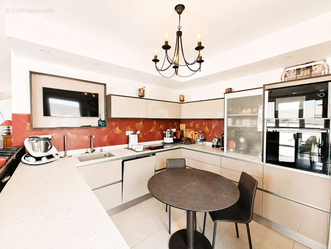 Appartement à CASTELNAU-LE-LEZ