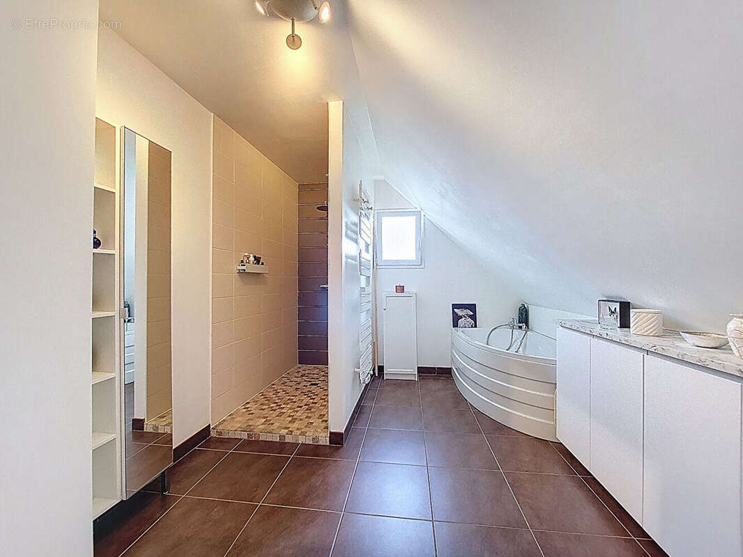 Maison à SUCE-SUR-ERDRE