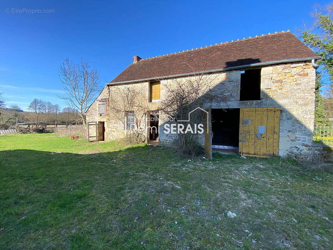 Maison à LE CERCUEIL