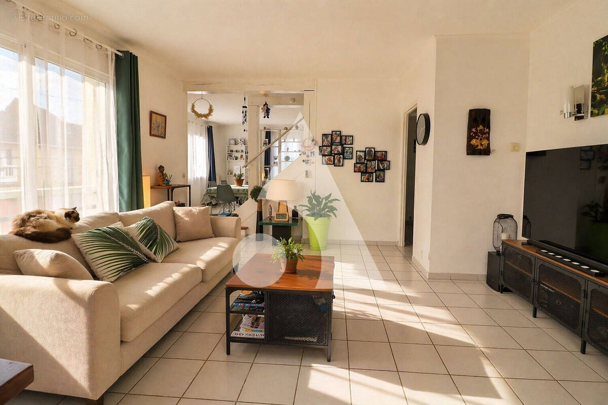 Maison à AUVERS-SUR-OISE