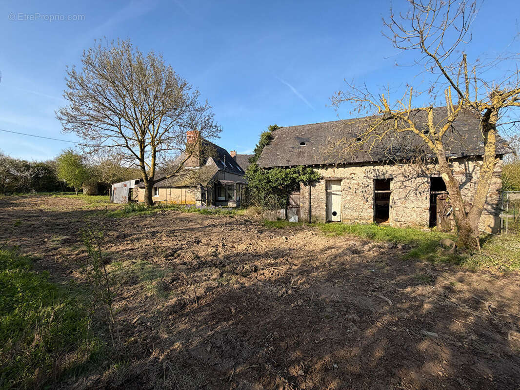 Maison à VERN-D'ANJOU