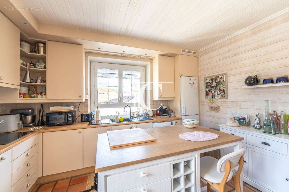 Maison à SAINT-PAUL-LE-JEUNE