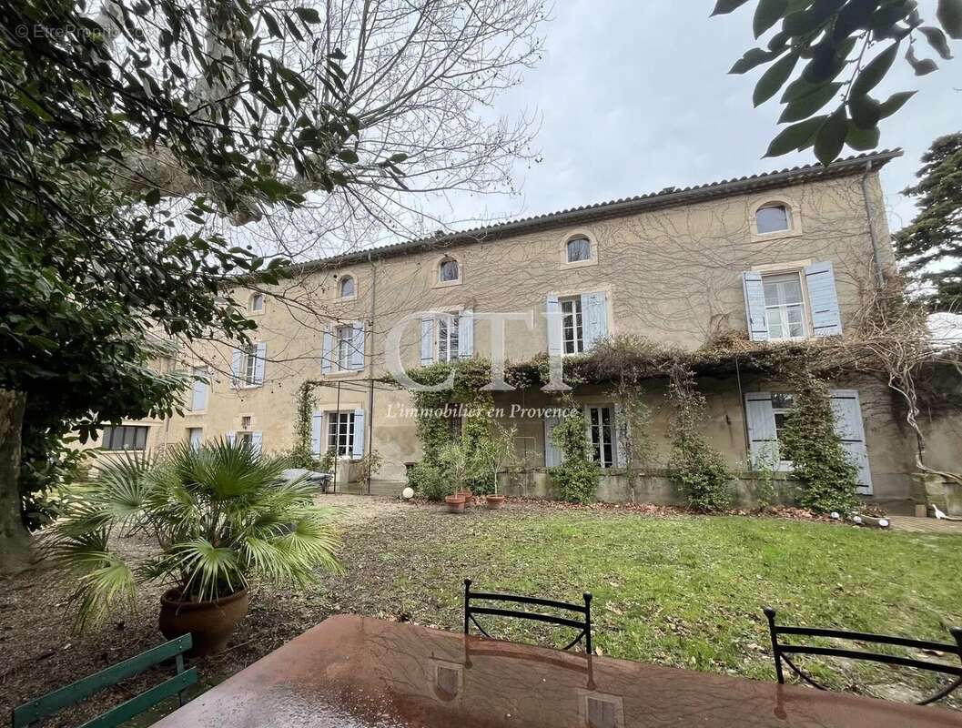 Maison à VAISON-LA-ROMAINE