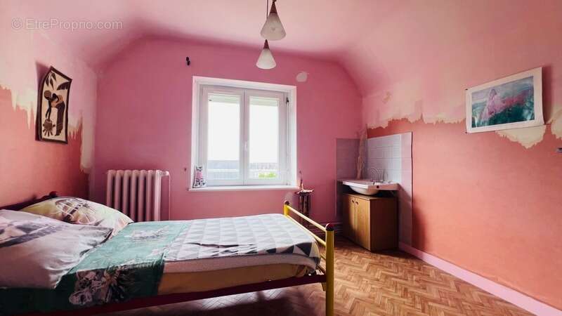 Département Finistère (29) – À vendre à Quimper : Maison T6 de 90 m² habitable avec terrain de 720 m² avec garage - photo 12