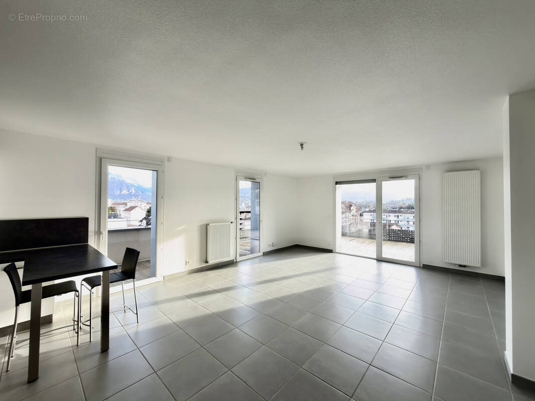 Appartement à MEYTHET