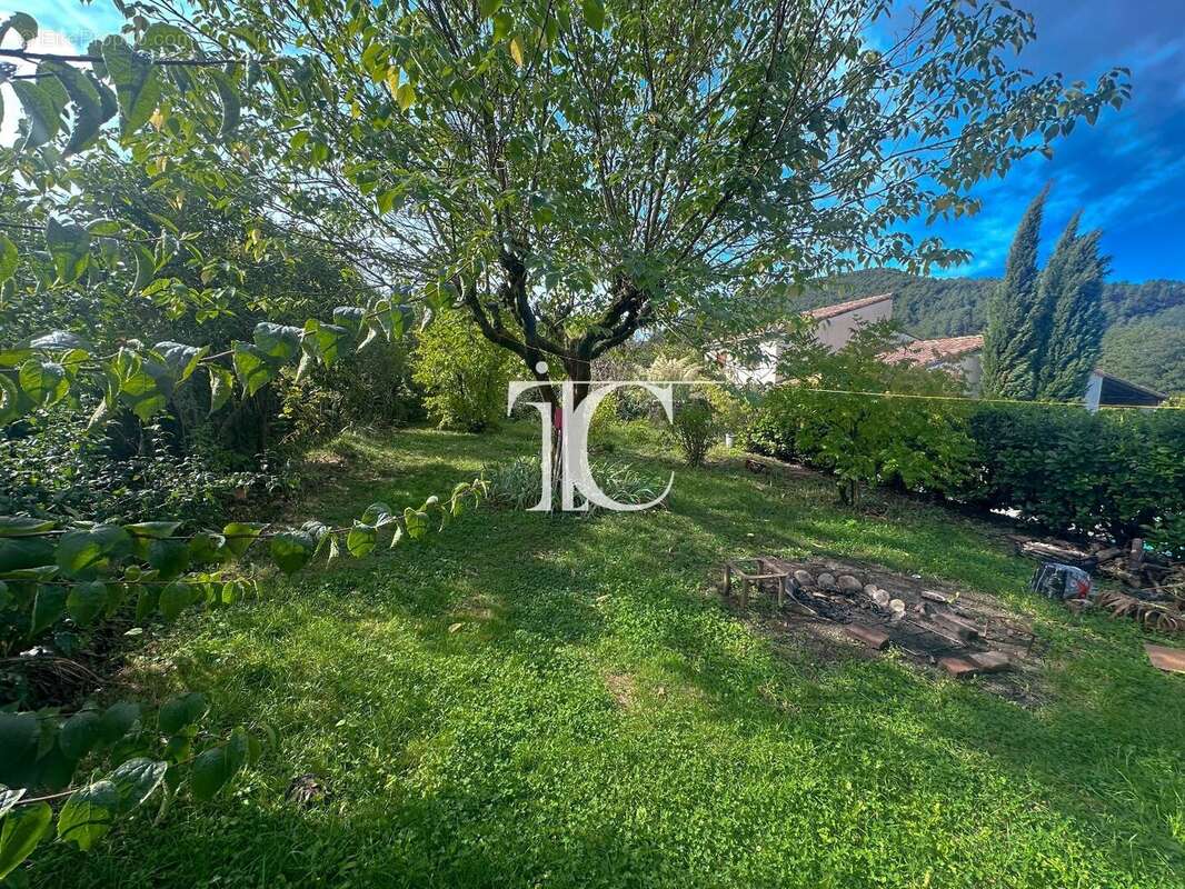 Appartement à GAGNIERES