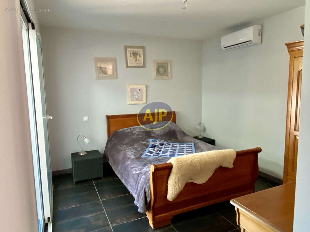 Maison à NAUJAC-SUR-MER