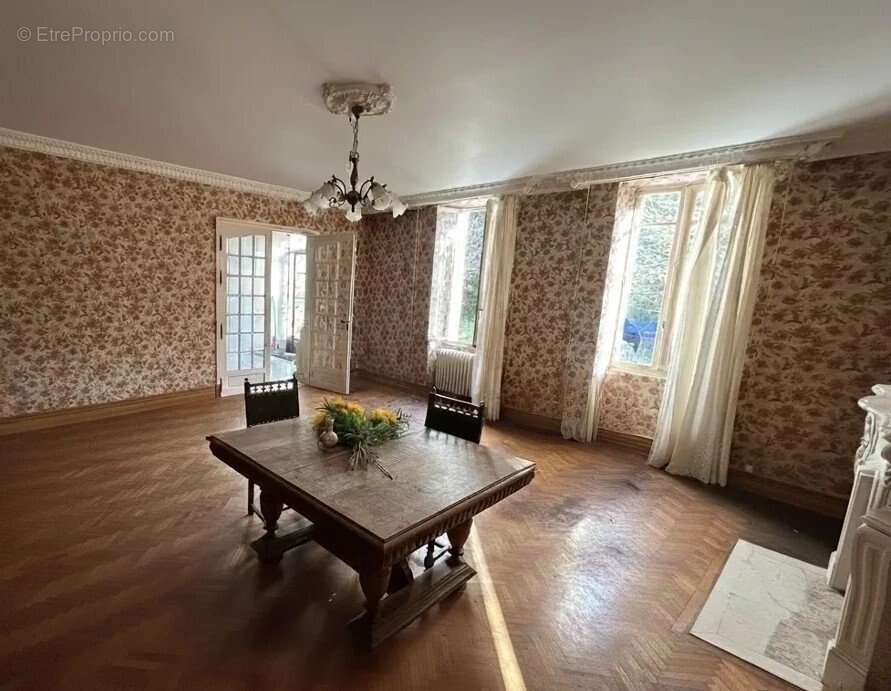 Maison à VILLARS-LES-BOIS