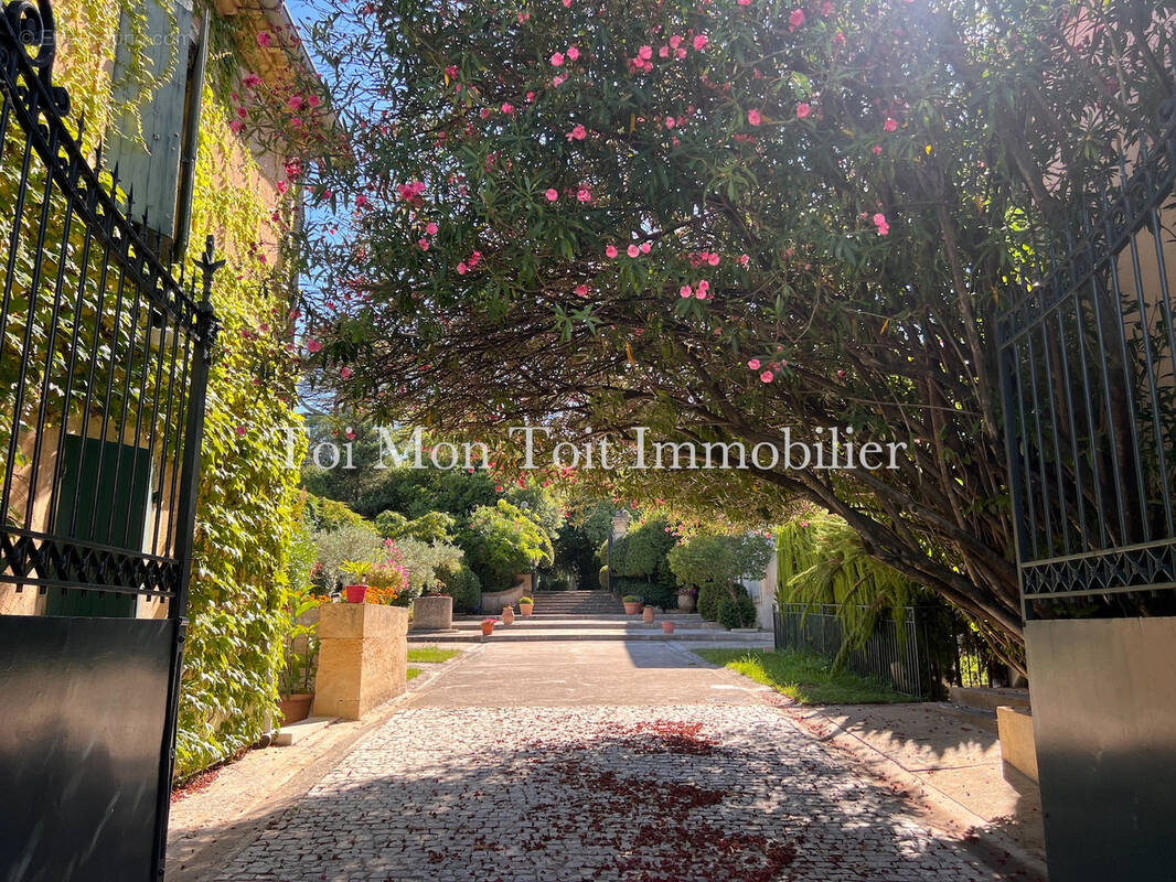 Maison à SAINT-COME-ET-MARUEJOLS