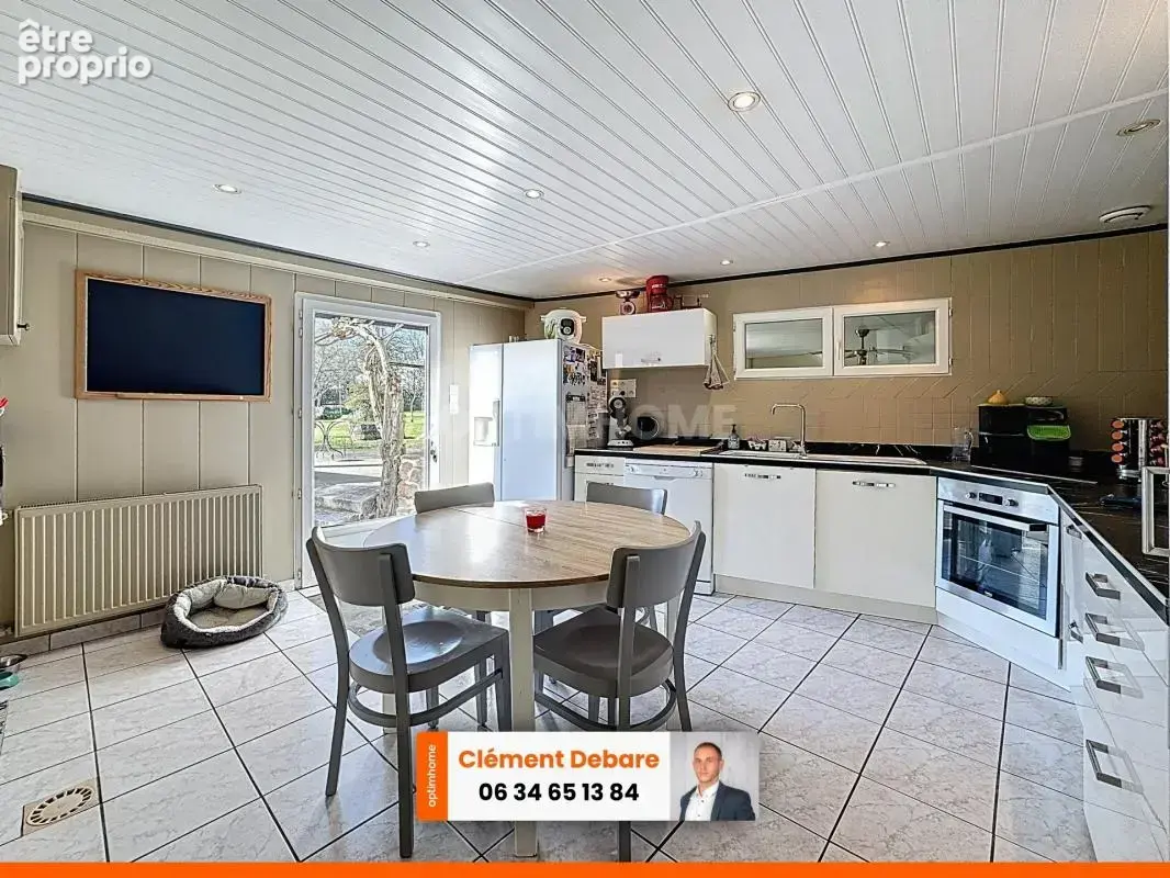 Maison avec plus de 170 m² avec 3 chambres - photo 6