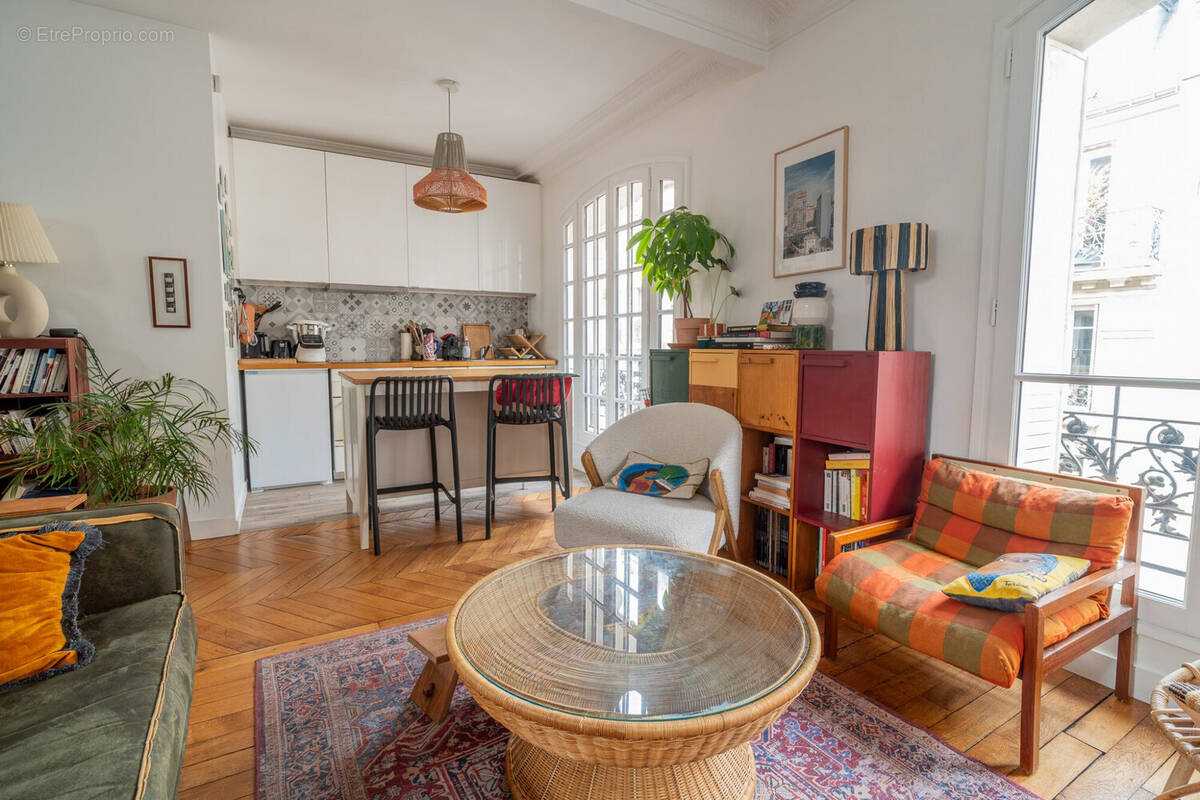 Appartement à PARIS-18E
