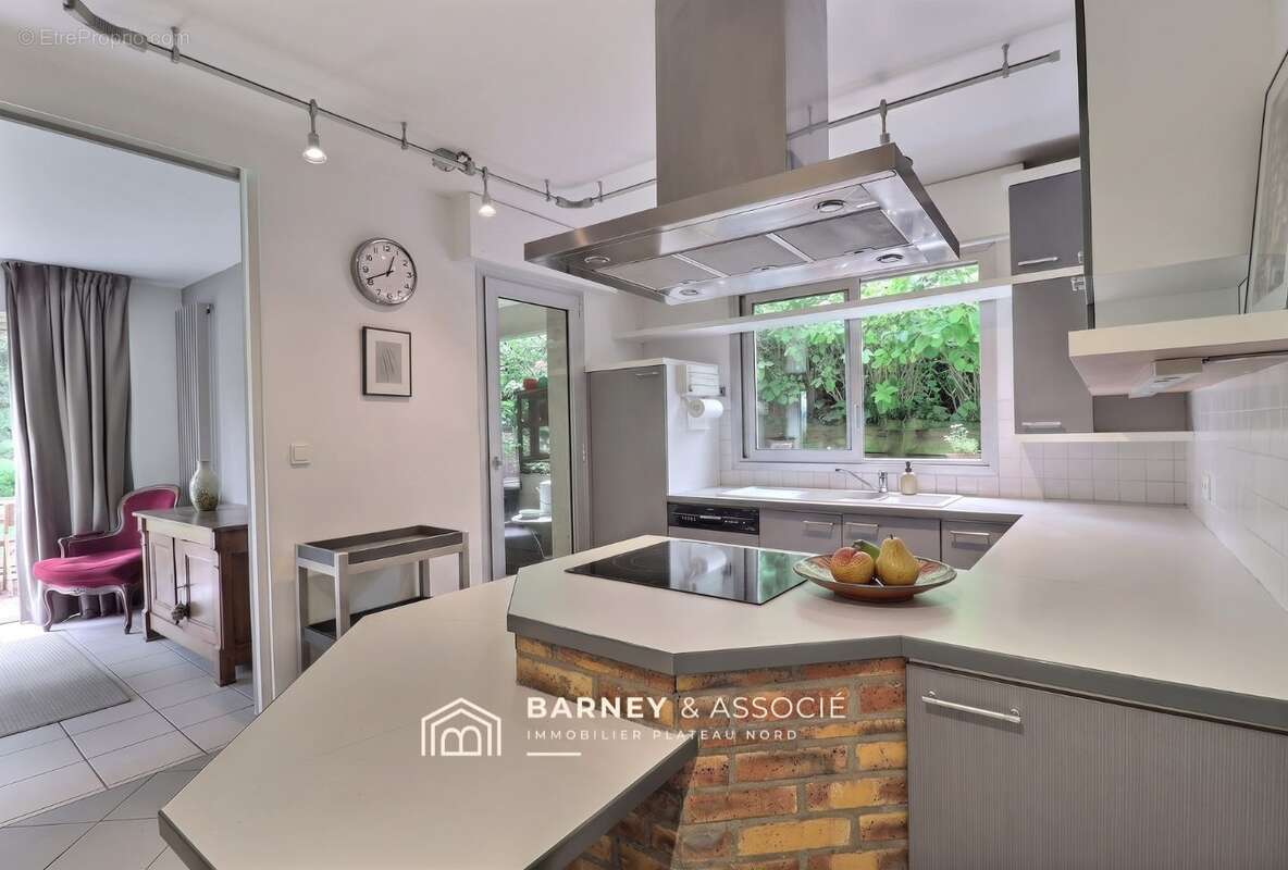 Maison 198 m² à Mont-Saint-Aignan  - photo 6