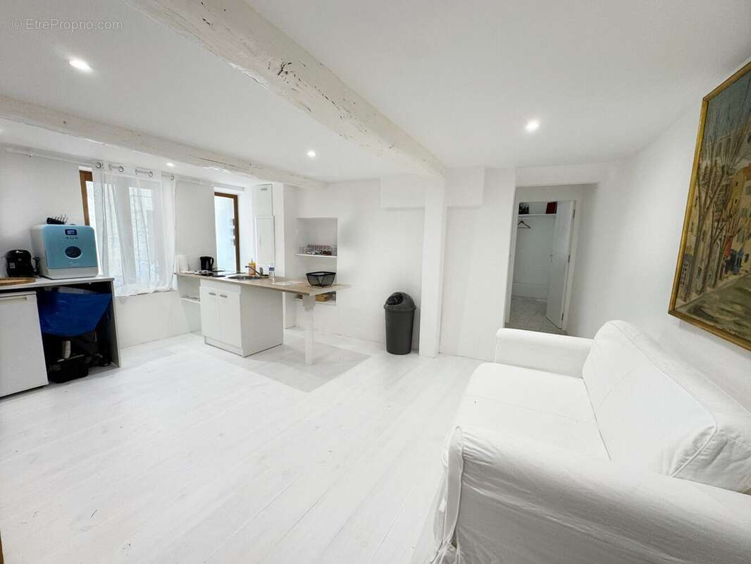 Appartement à SAINT-JULIEN-DU-VERDON