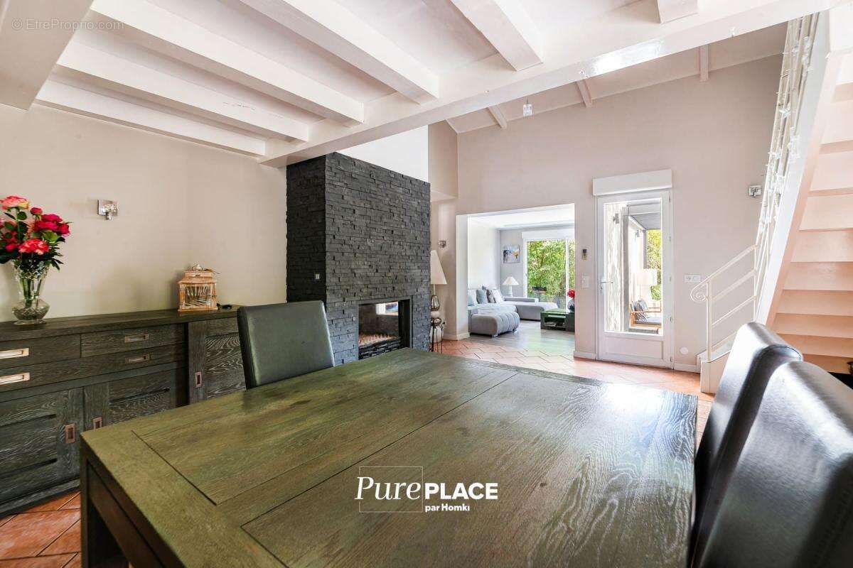 Maison/Villa T6 de 157 m² à Bouc-Bel-Air 13320 - photo 8