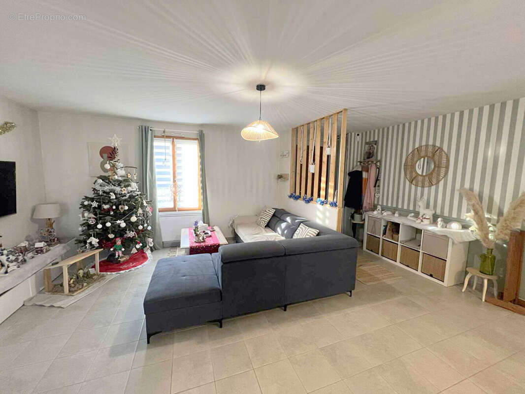 Maison à CHAUMONT-EN-VEXIN