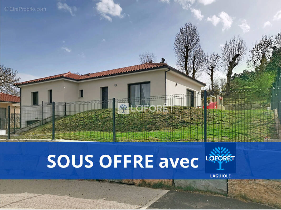 Maison à LE MALZIEU-VILLE