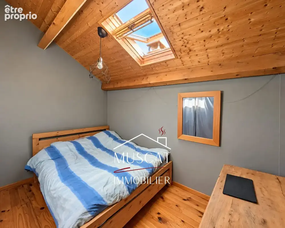MEYSSIEZ - Maison individuelle - 3 chambres - garage double - piscine - terrasses - jardin - photo 9