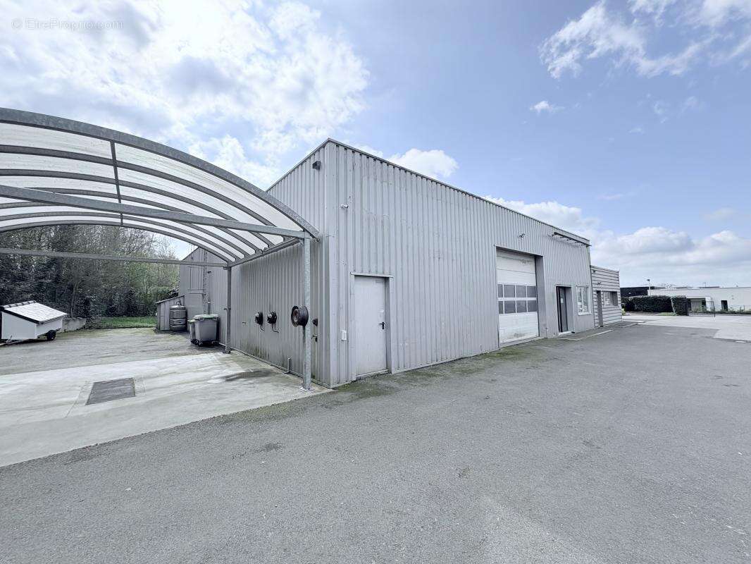 Commerce à THORIGNE-FOUILLARD