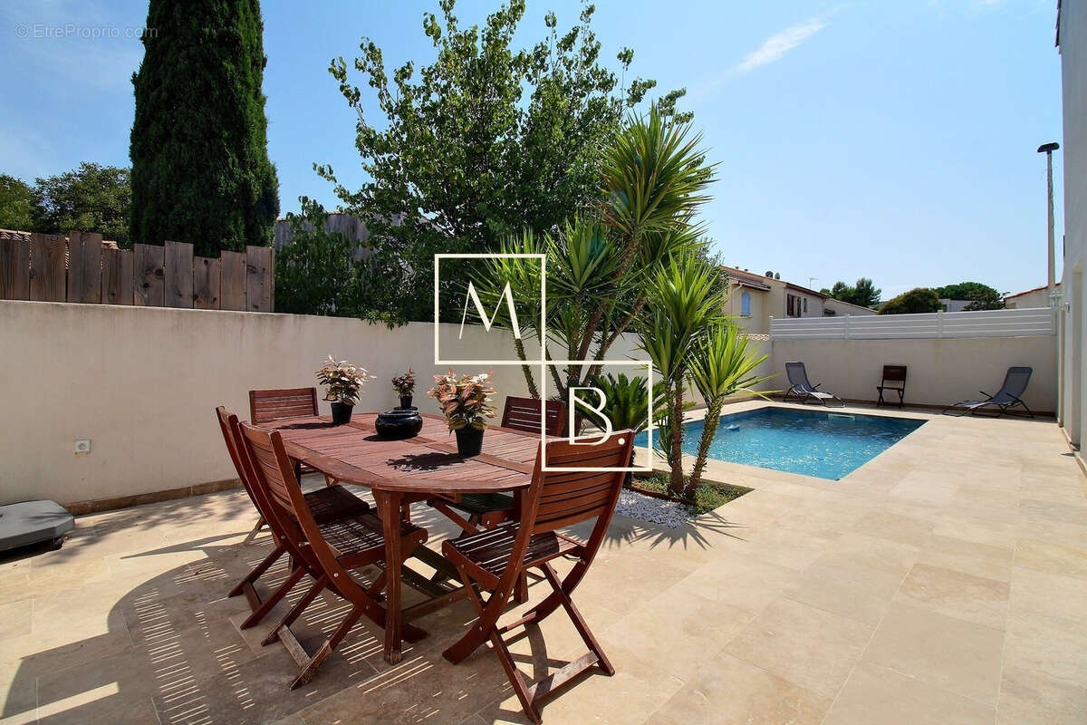 Montpellier Village, maison 6 pièces de 130m2 avec 4 grandes chambres, terrasse et piscine. - photo 3