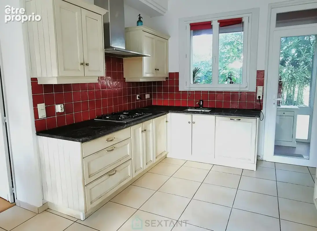 Propriété maison et gite - centre ville - photo 4