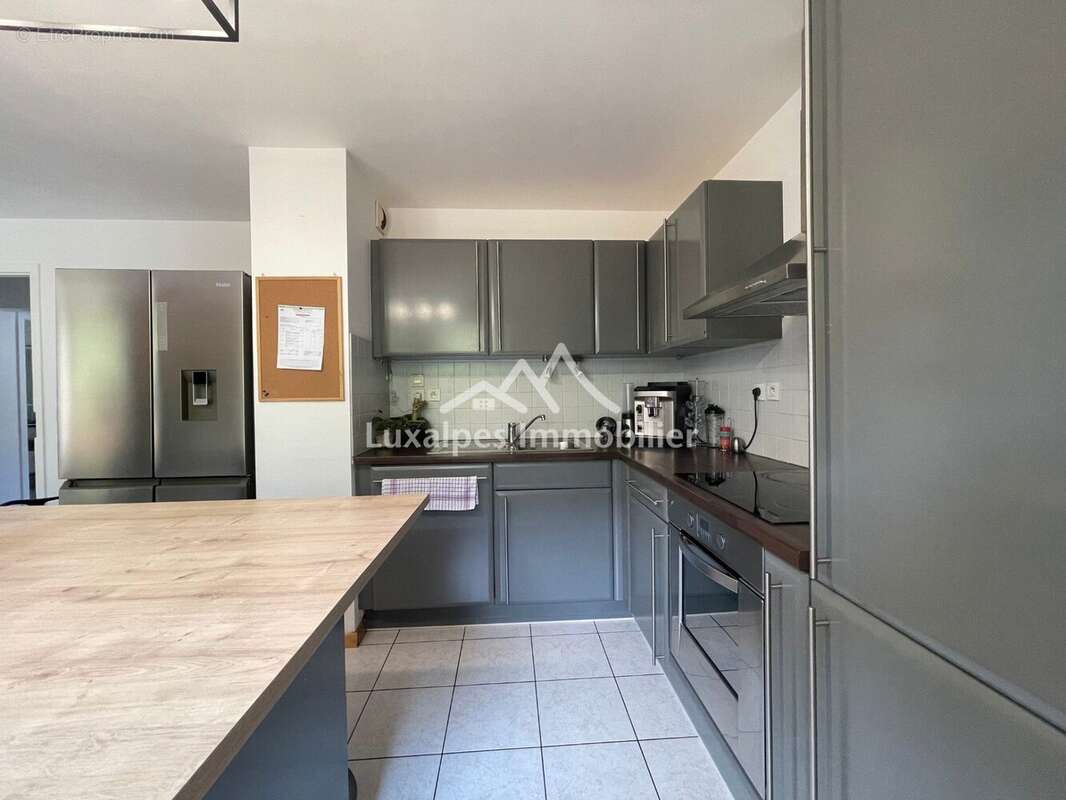 Appartement à SERRAVAL