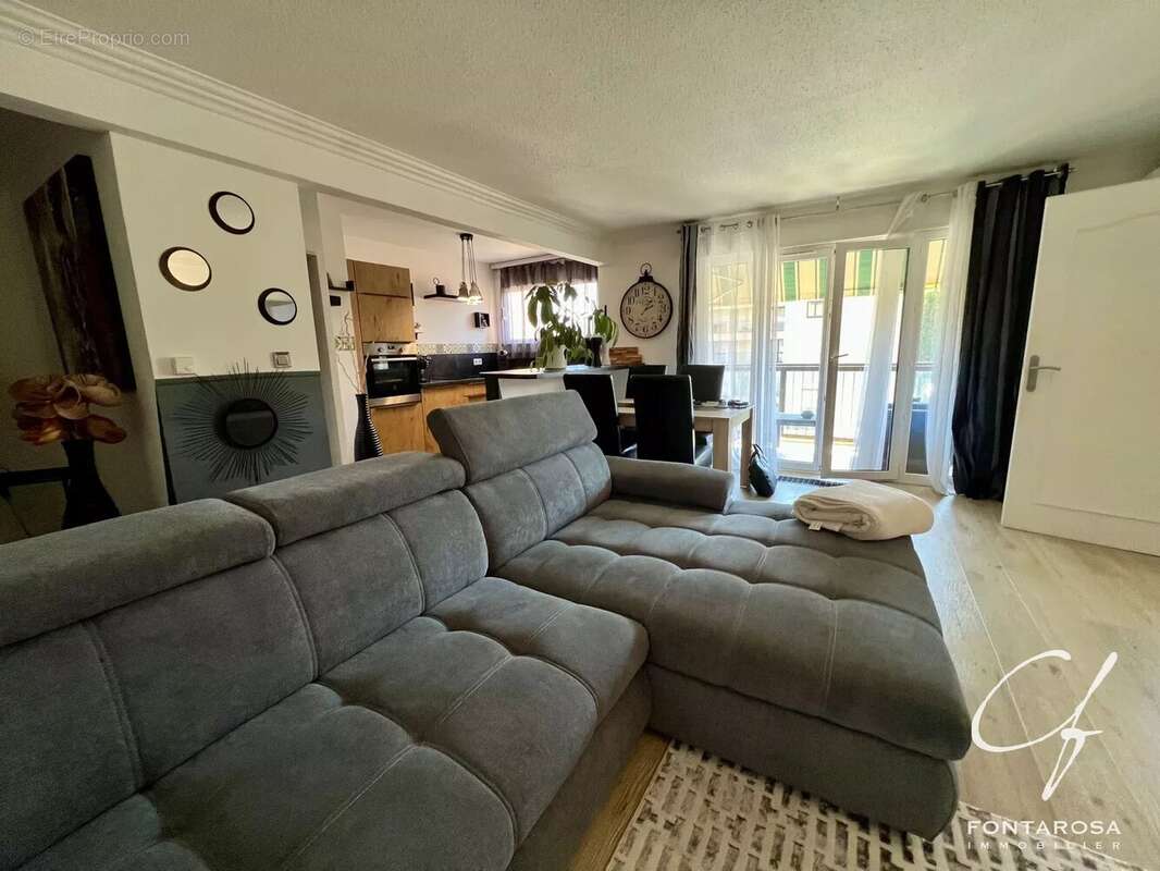 Appartement à FREJUS