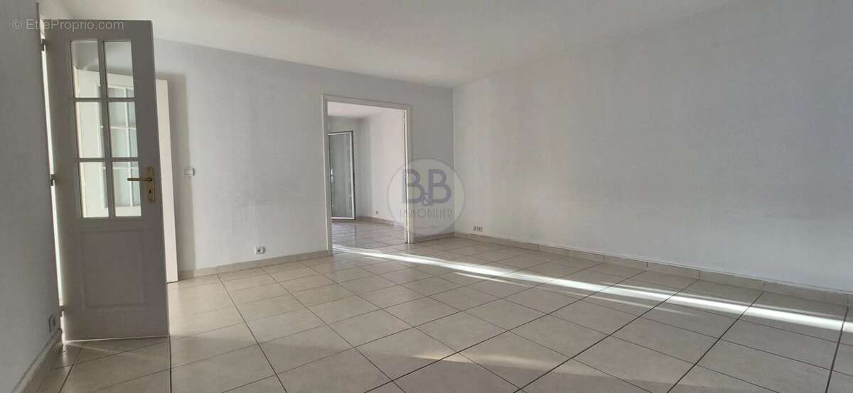 Appartement à SAINT-RAPHAEL