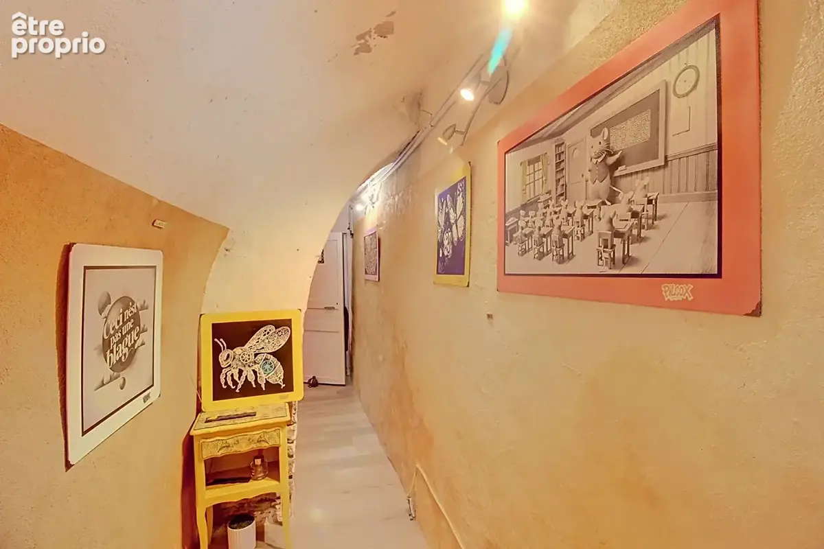 A vendre en exclusivite à draguignan - local commercial avec atelier et vaste espace de stockage - photo 10