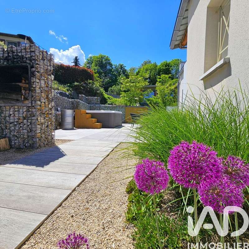 Photo 7 - Maison à SAINT-GENEST-LERPT