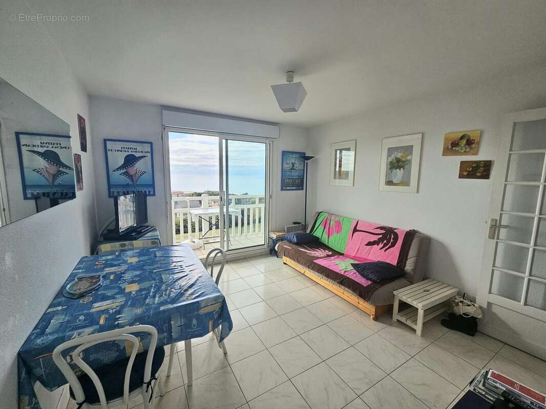 Appartement à BLONVILLE-SUR-MER