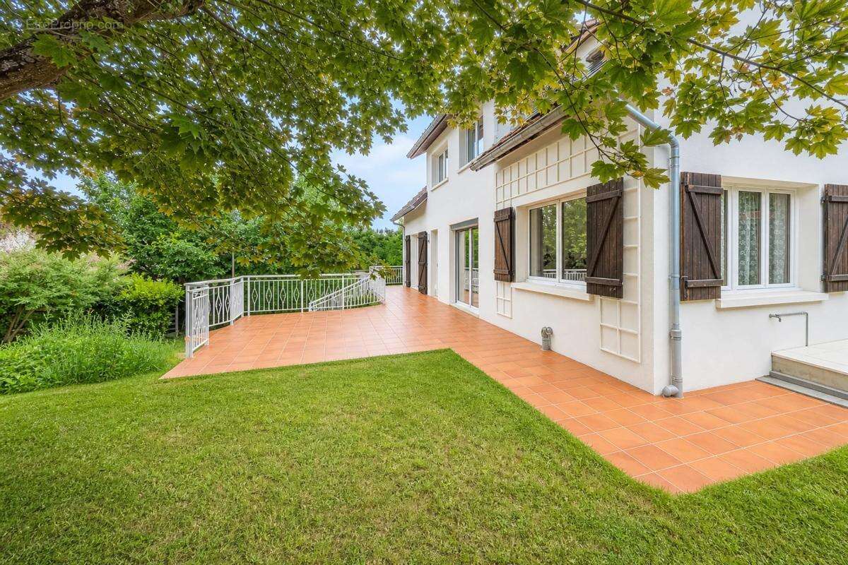 Maison familiale 7 pièces - 156m² à Vétheuil - photo 2