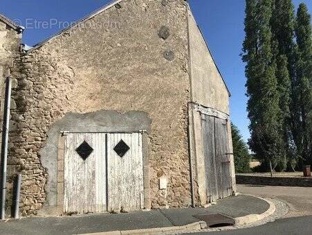 Maison à LOURDOUEIX-SAINT-MICHEL