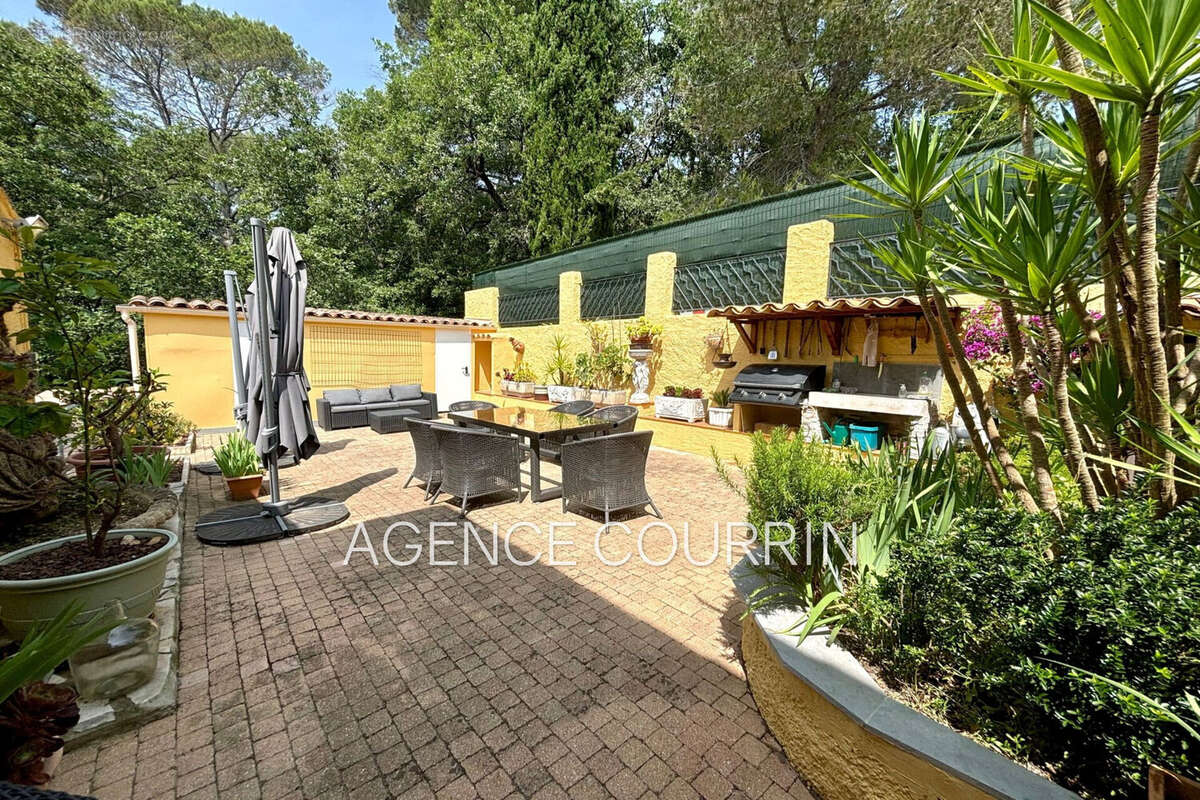 Maison à PEYMEINADE