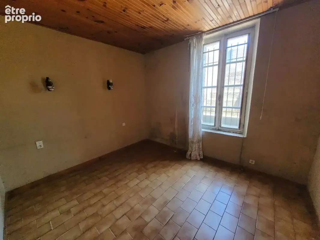 Maison à rénover - 2 appartements - 179.5 m² - photo 6