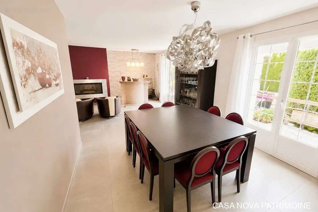 Maison à NEUILLY-PLAISANCE