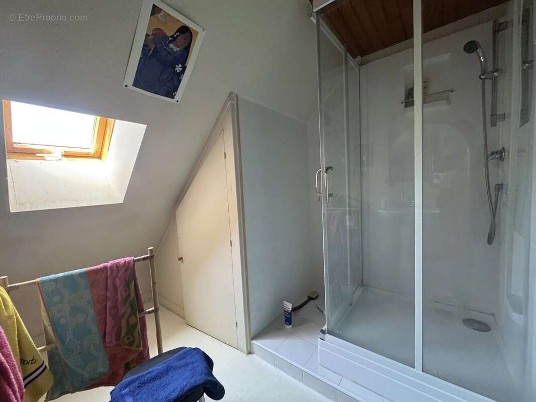 Maison à PIERRE-CHATEL