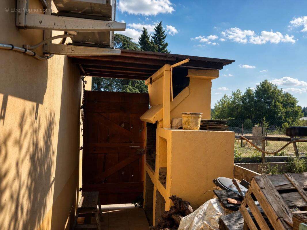 Maison de 4 pièces de 130 m² à Sainte-Eulalie - photo 7