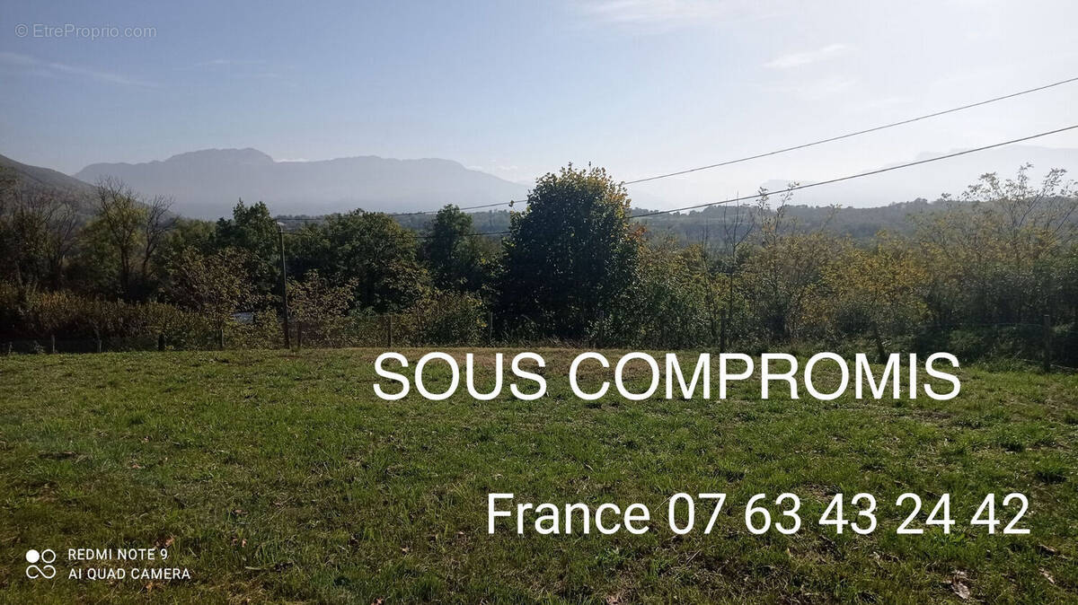 Terrain à APPRIEU