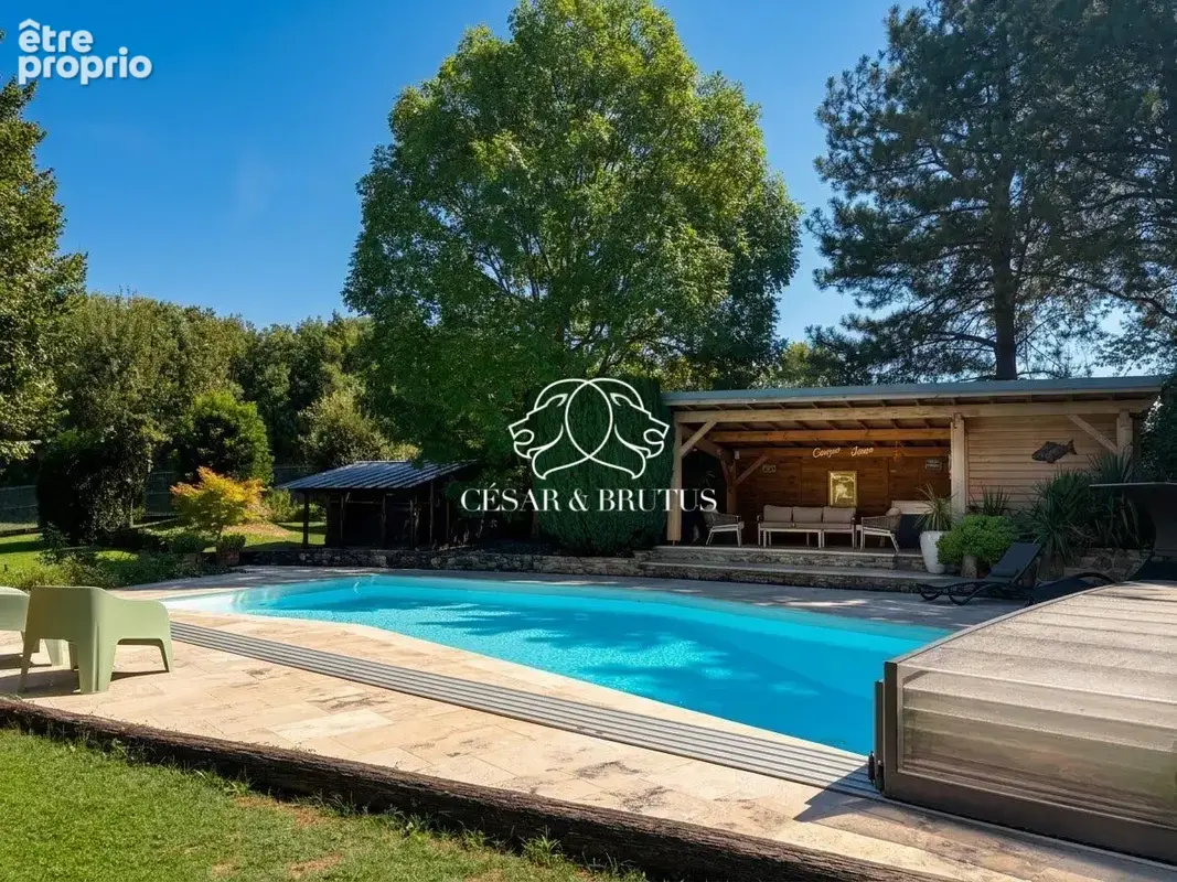 Photo Maison à Montvendre au prix de 949 000€