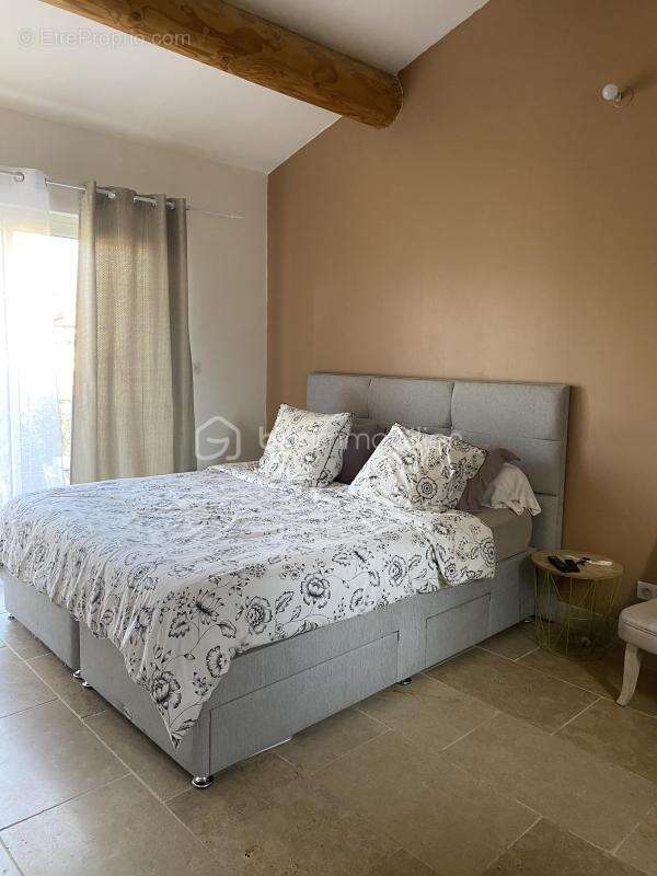 Maison à L&#039;ISLE-SUR-LA-SORGUE