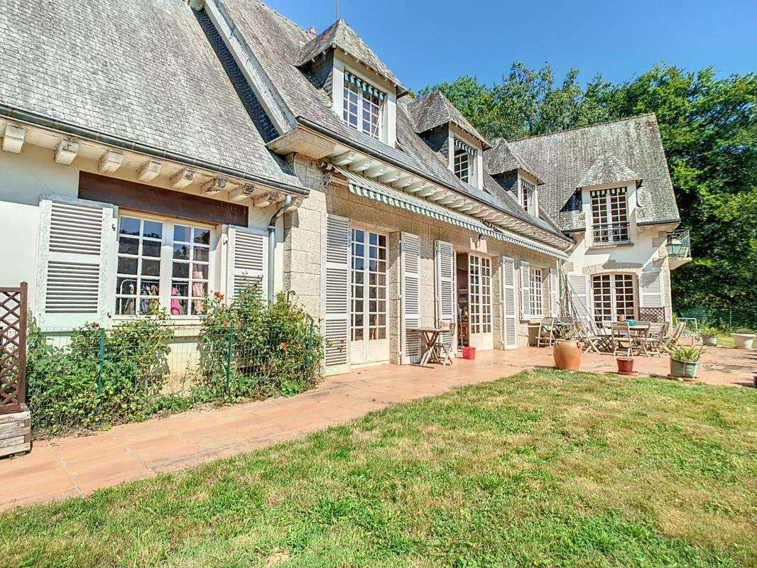Maison à LA CHAPELLE-CHAUSSEE