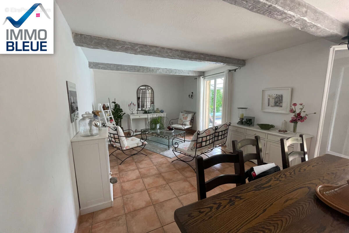 Maison à CHATEAUNEUF-LES-MARTIGUES