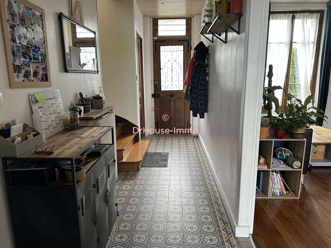 Maison 111 m² à Mantes-La-Jolie  - photo 4
