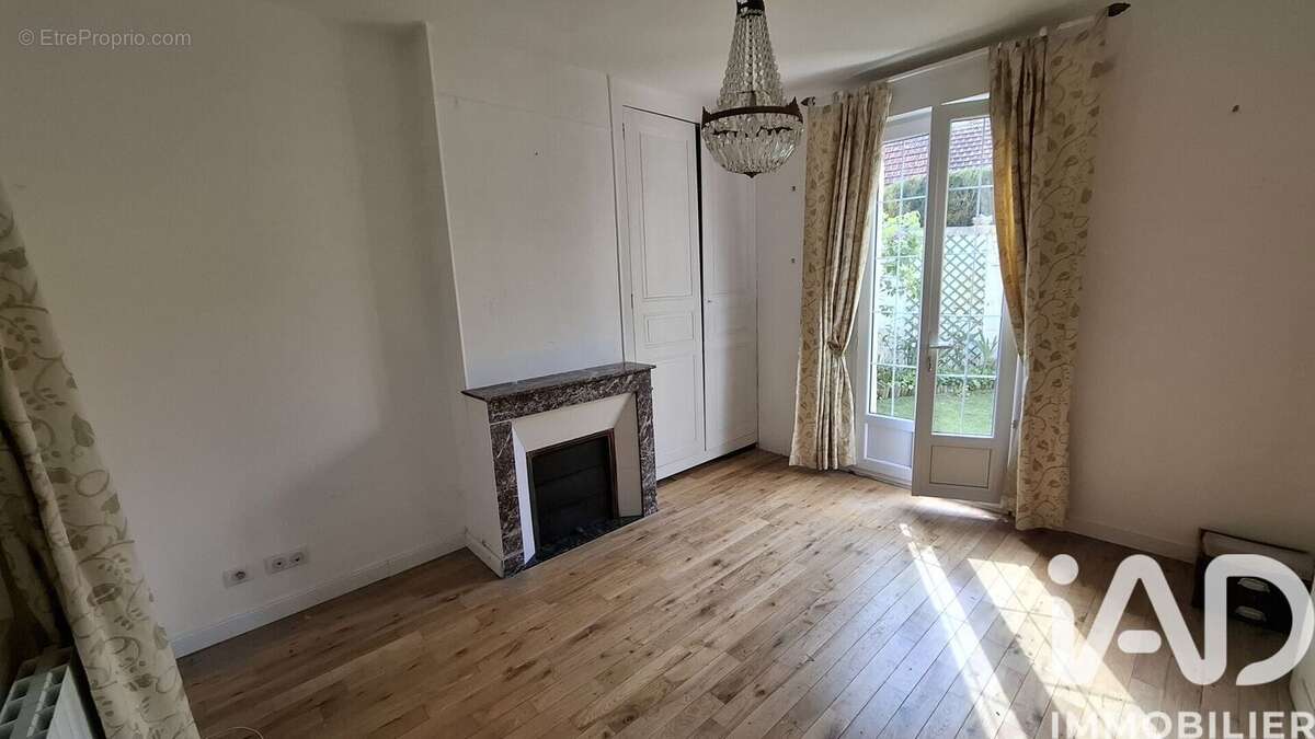 Photo 3 - Maison à CHATEAUNEUF-EN-THYMERAIS