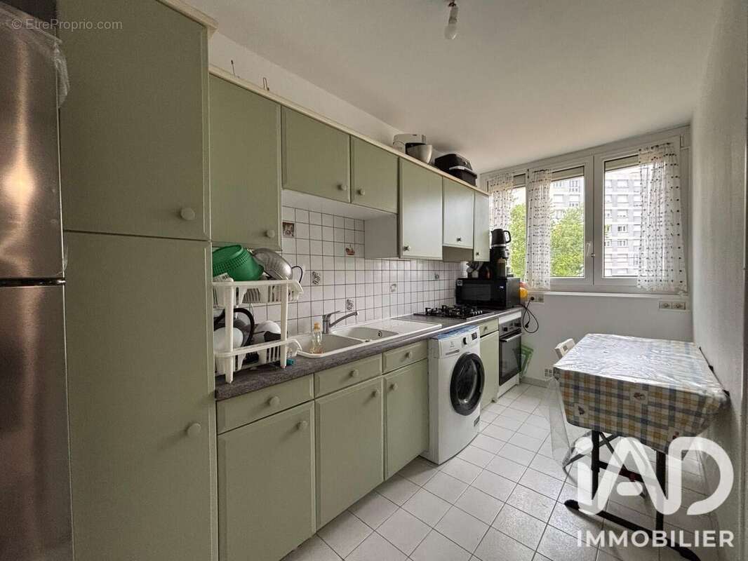 Appartement 57 m² à Tours  - photo 2