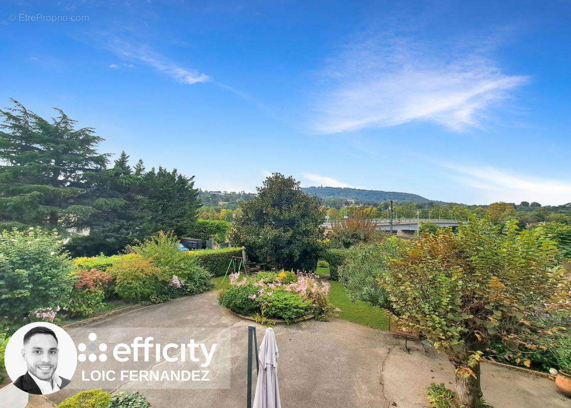 Appartement à CALUIRE-ET-CUIRE