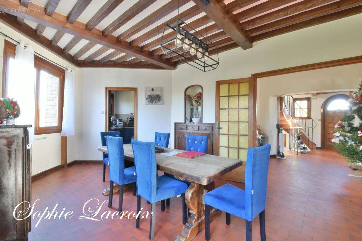 Maison à SALLES-ARBUISSONNAS-EN-BEAUJOLAIS