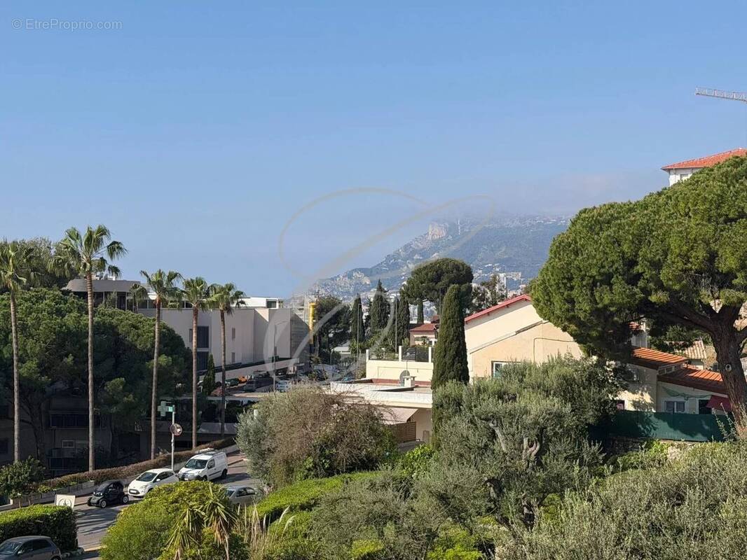 Appartement à ROQUEBRUNE-CAP-MARTIN